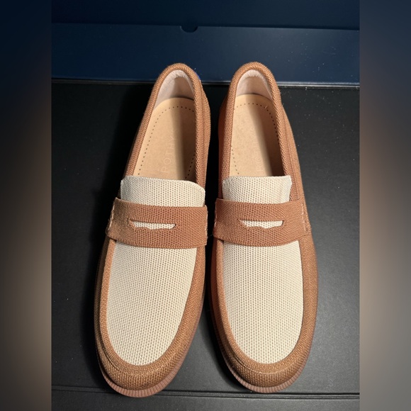 Rothy's Tan and Cream Loafers Size 7.5 - Picture 2 of 8